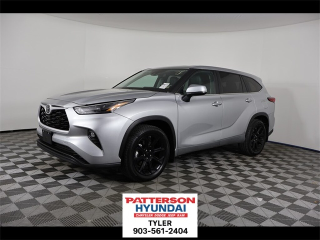 Used 2023 Toyota Highlander LE SUV