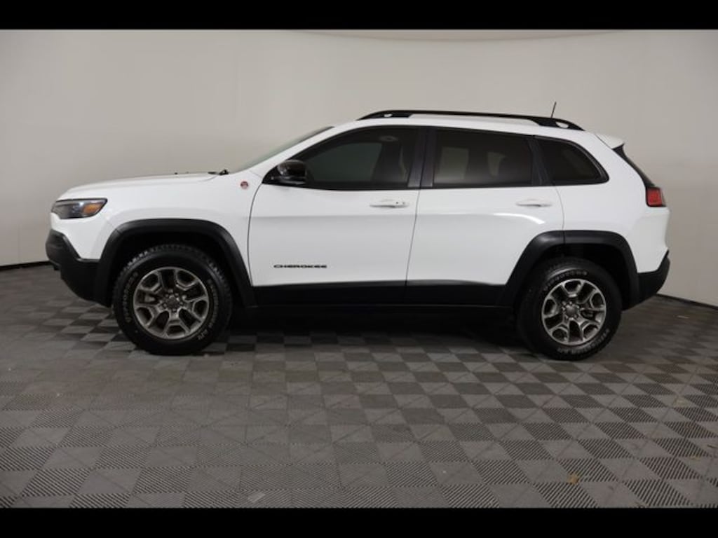 Used 2022 Jeep Cherokee Trailhawk SUV