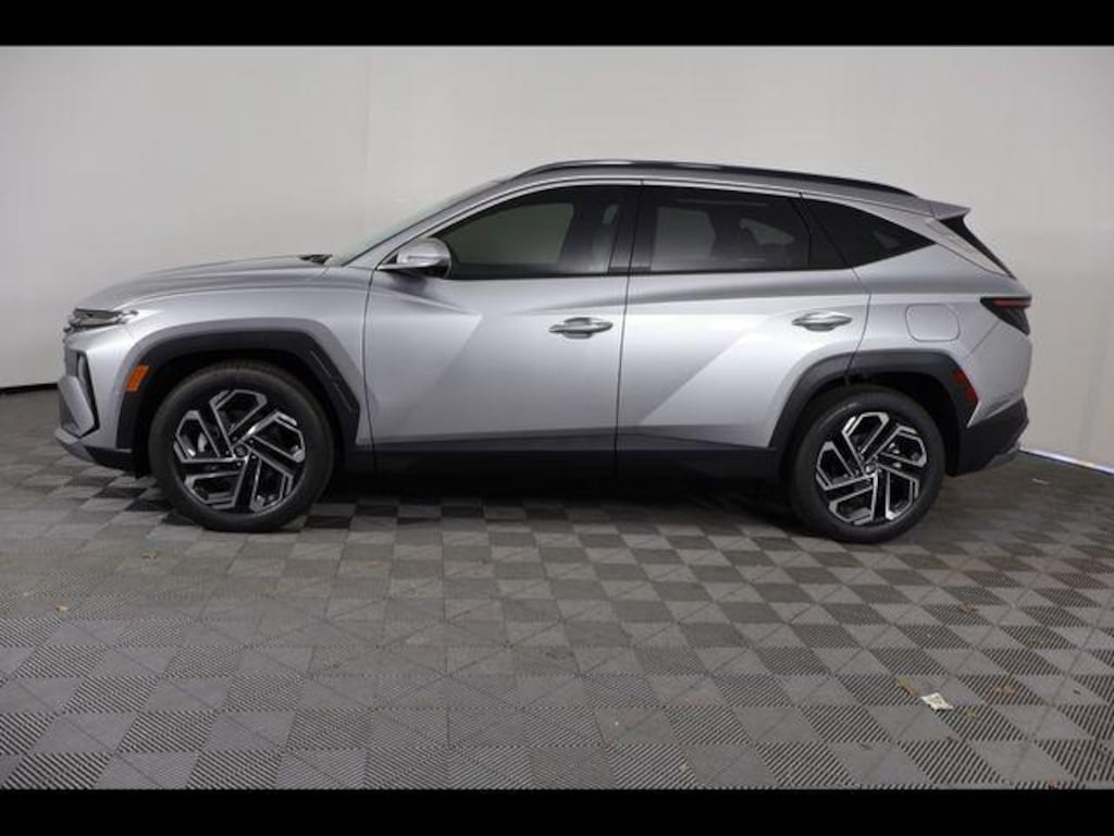 New 2026 Hyundai Tucson Limited FWD SUV