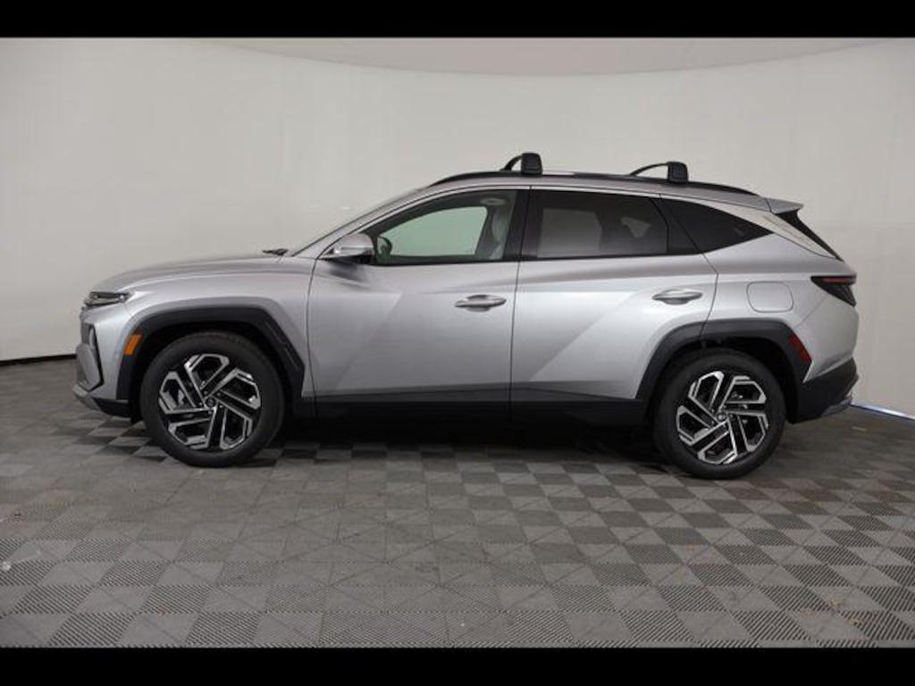 New 2026 Hyundai Tucson Limited FWD SUV