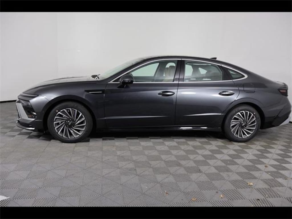 New 2026 Hyundai Sonata Hybrid Limited Sedan