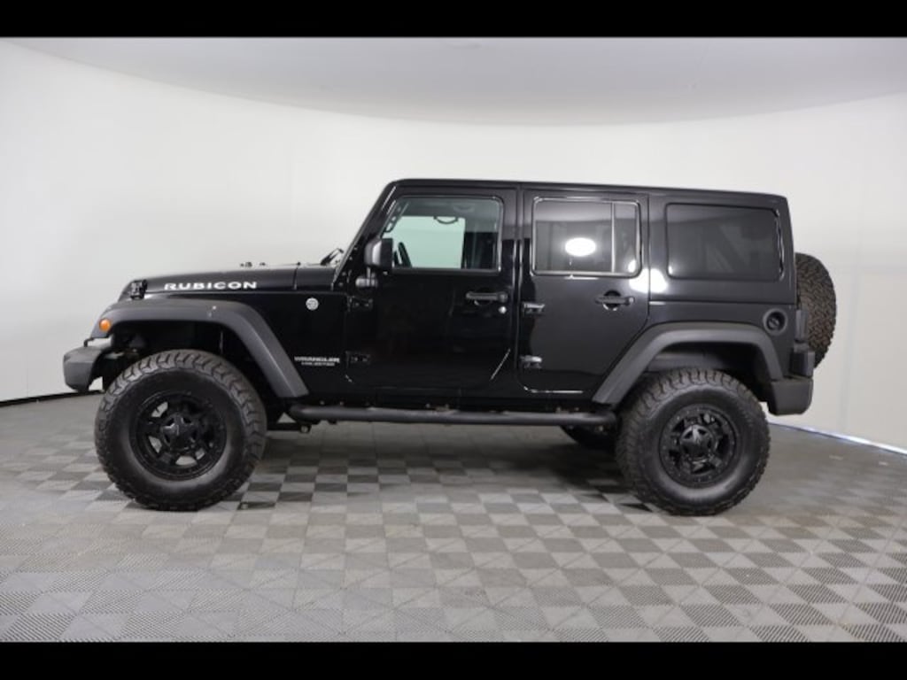 Used 2017 Jeep Wrangler Unlimited Rubicon SUV
