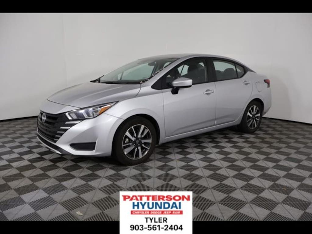 Used 2024 Nissan Versa 1.6 SV Sedan