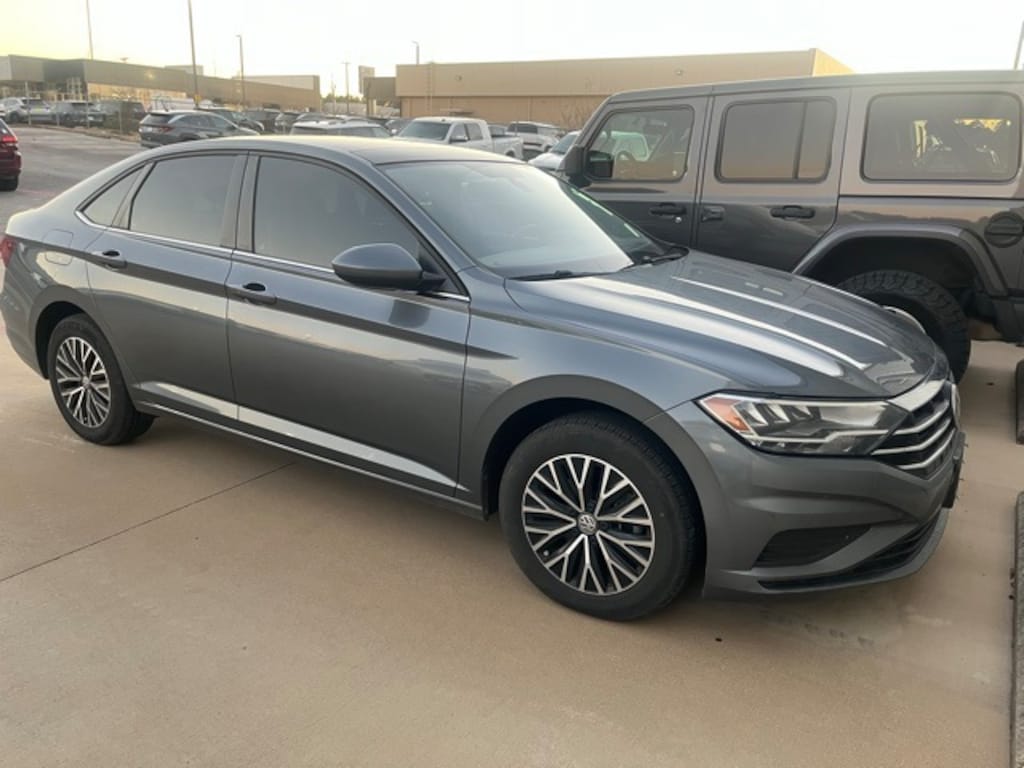 Used 2021 Volkswagen Jetta 1.4T SE Sedan