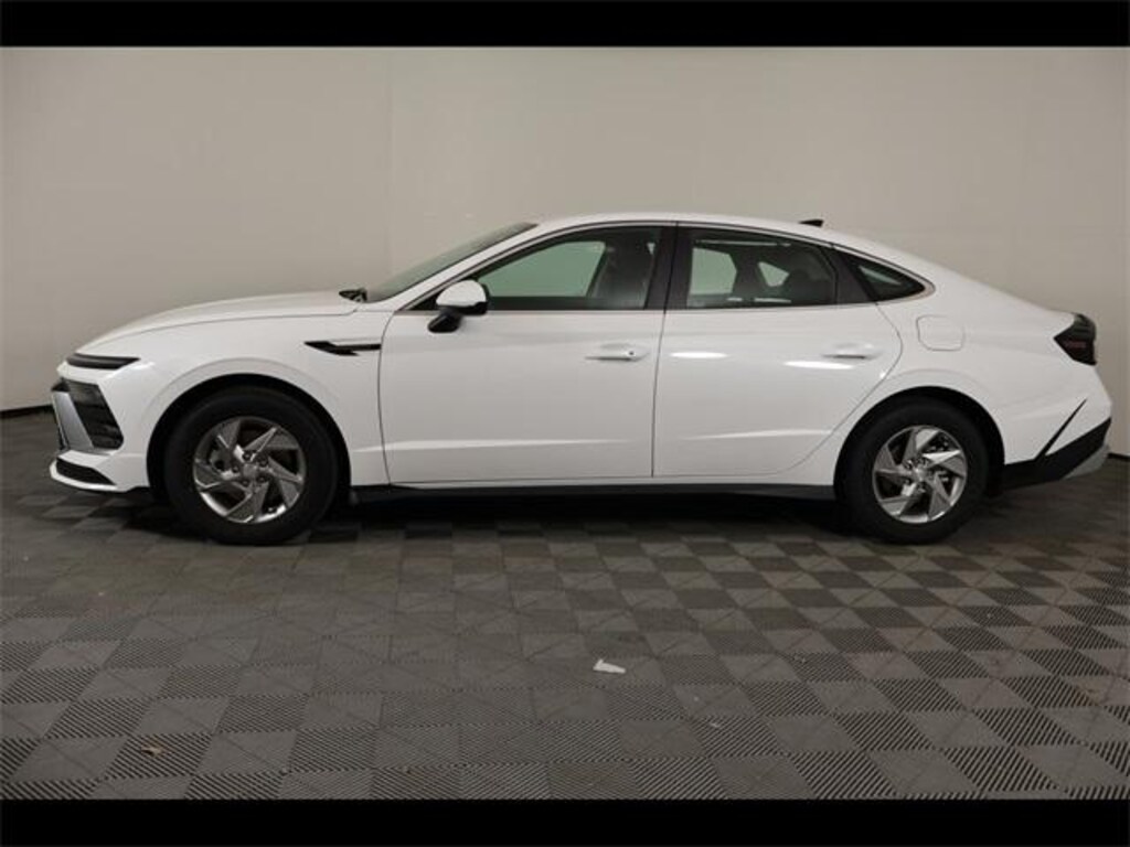 New 2026 Hyundai Sonata SE Sedan