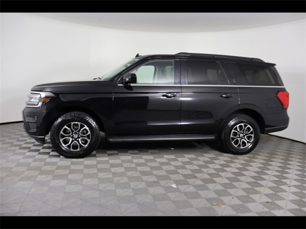 Used 2024 Ford Expedition XLT SUV