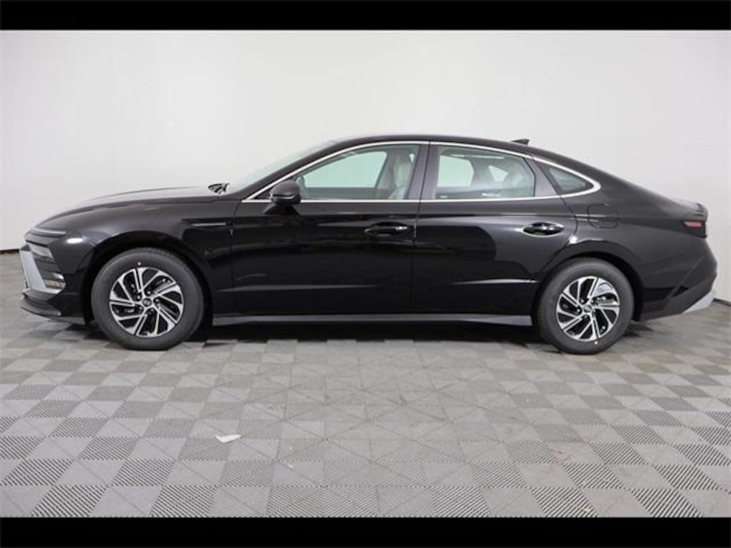 New 2026 Hyundai Sonata Hybrid Blue Sedan