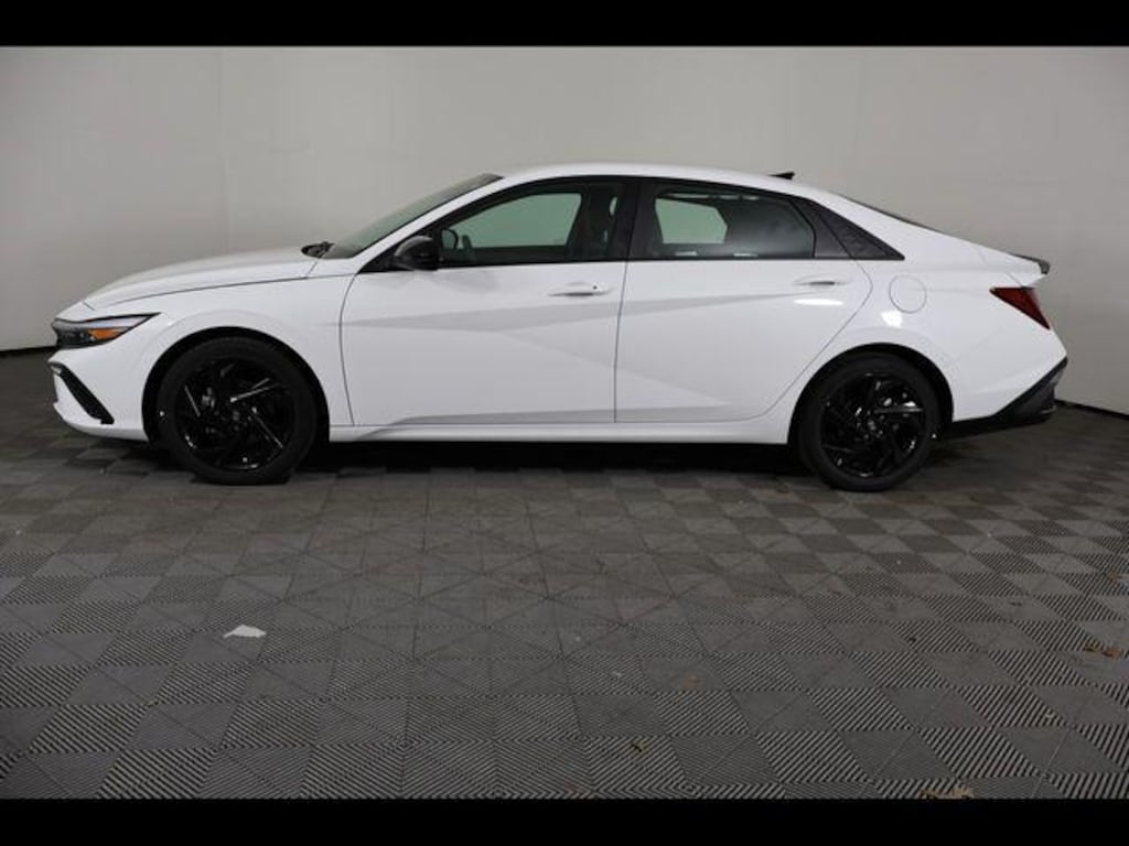 New 2026 Hyundai Elantra SEL Sport Sedan