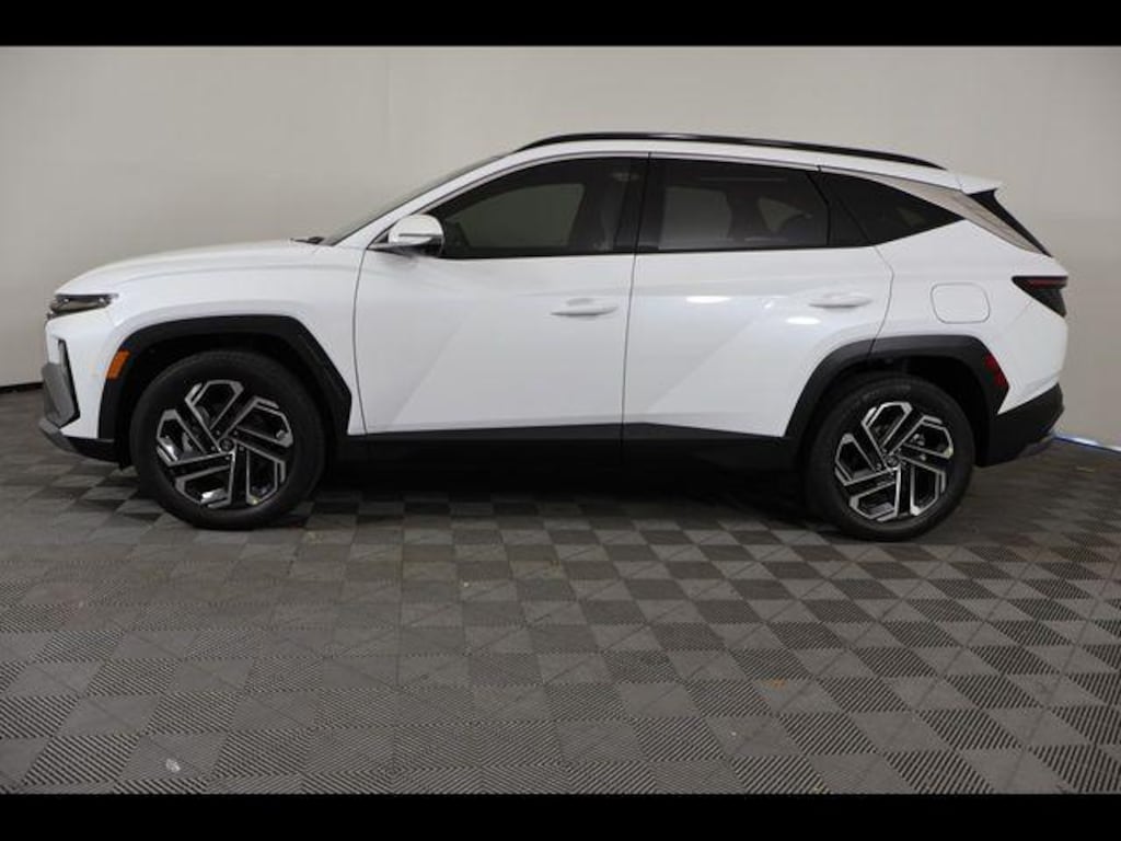 New 2026 Hyundai Tucson Hybrid Limited SUV
