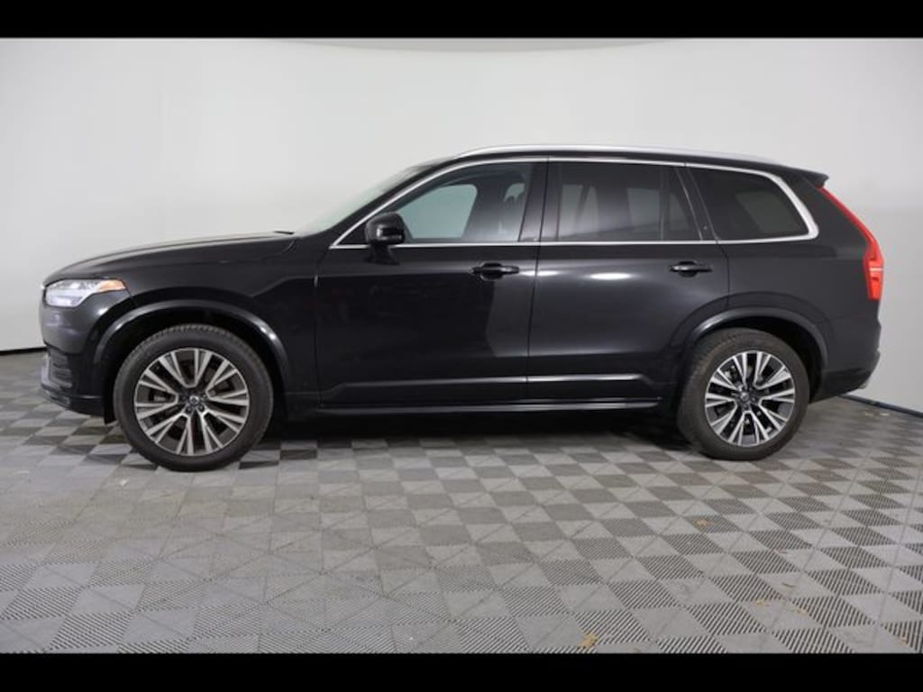 Used 2021 Volvo XC90 T6 Momentum SUV
