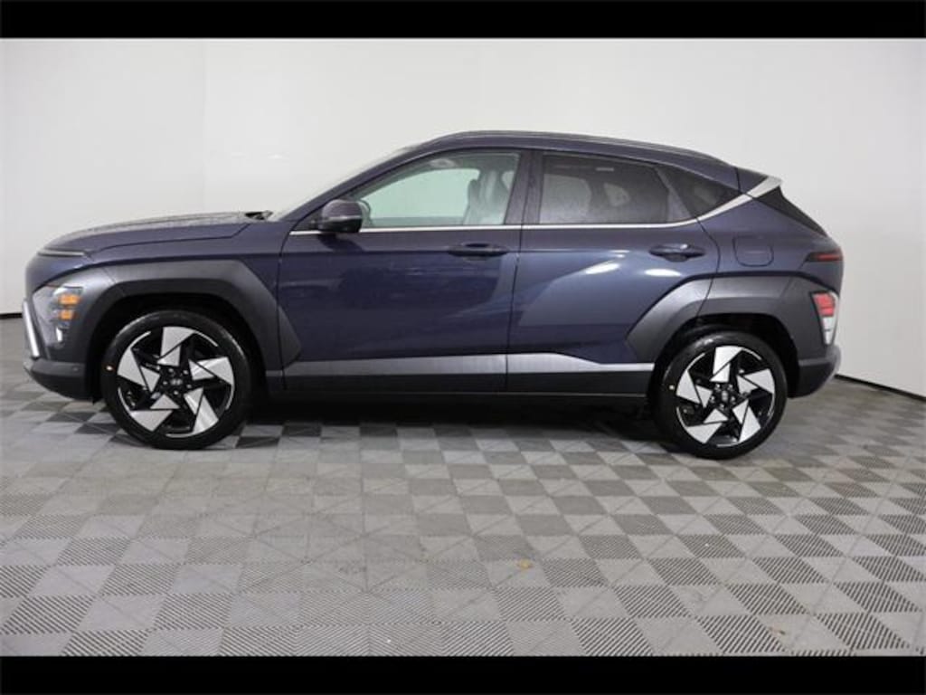 New 2026 Hyundai Kona Limited FWD SUV