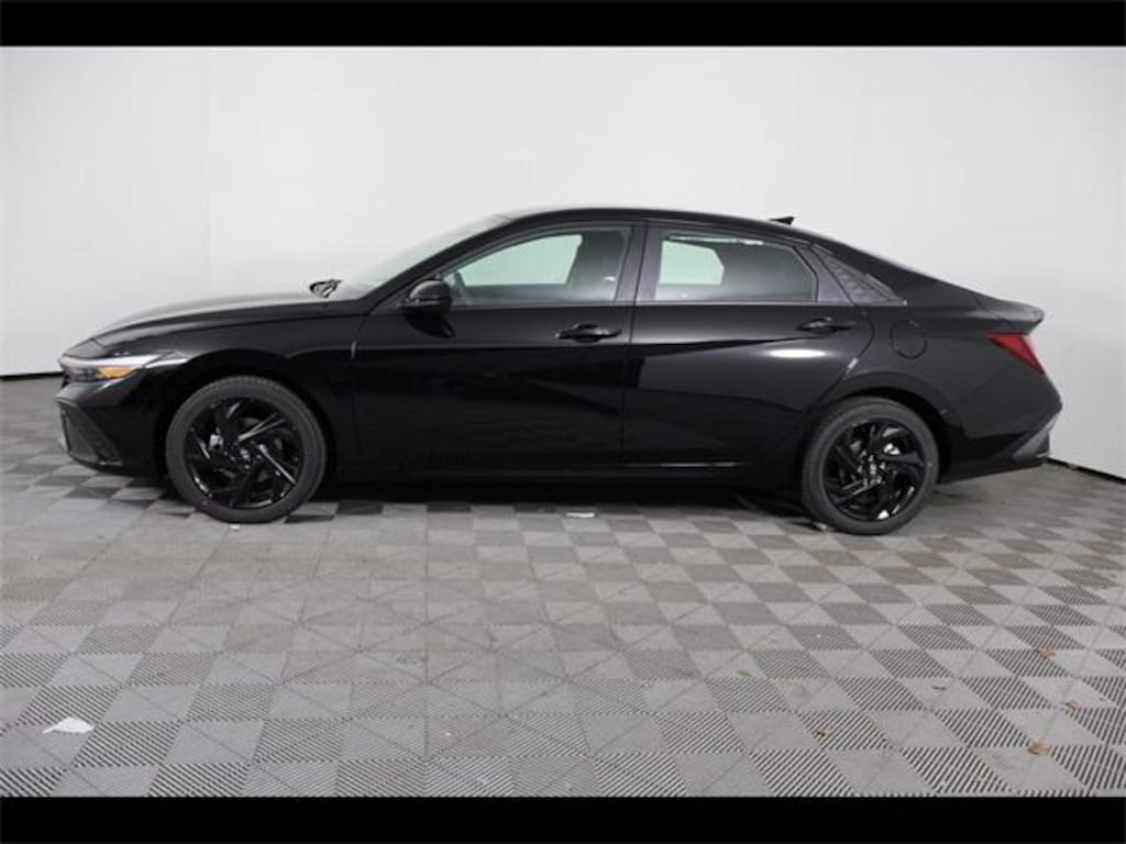 New 2026 Hyundai Elantra SEL Sport Sedan