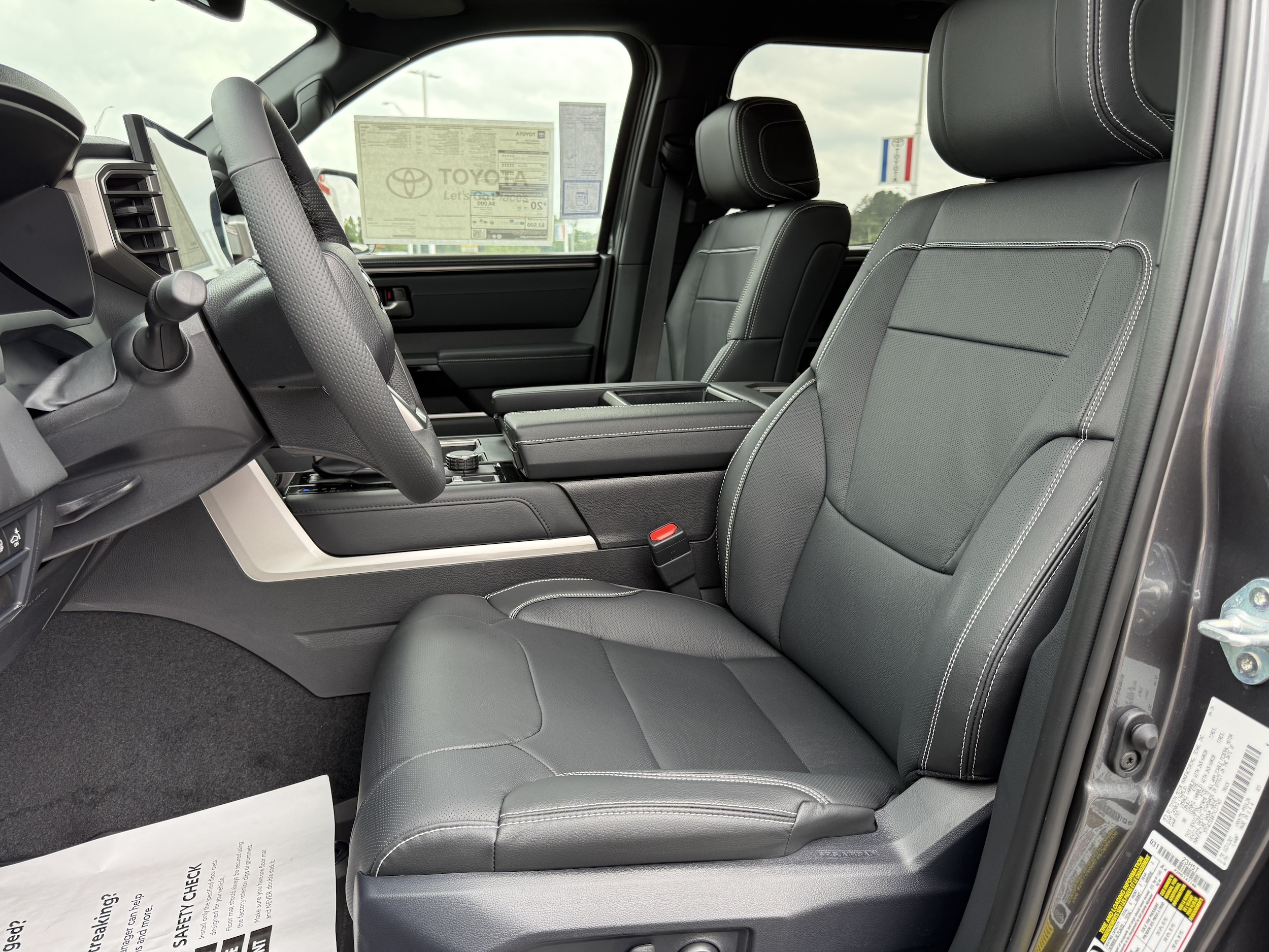 2026 Toyota Tundra Limited - Photo 13