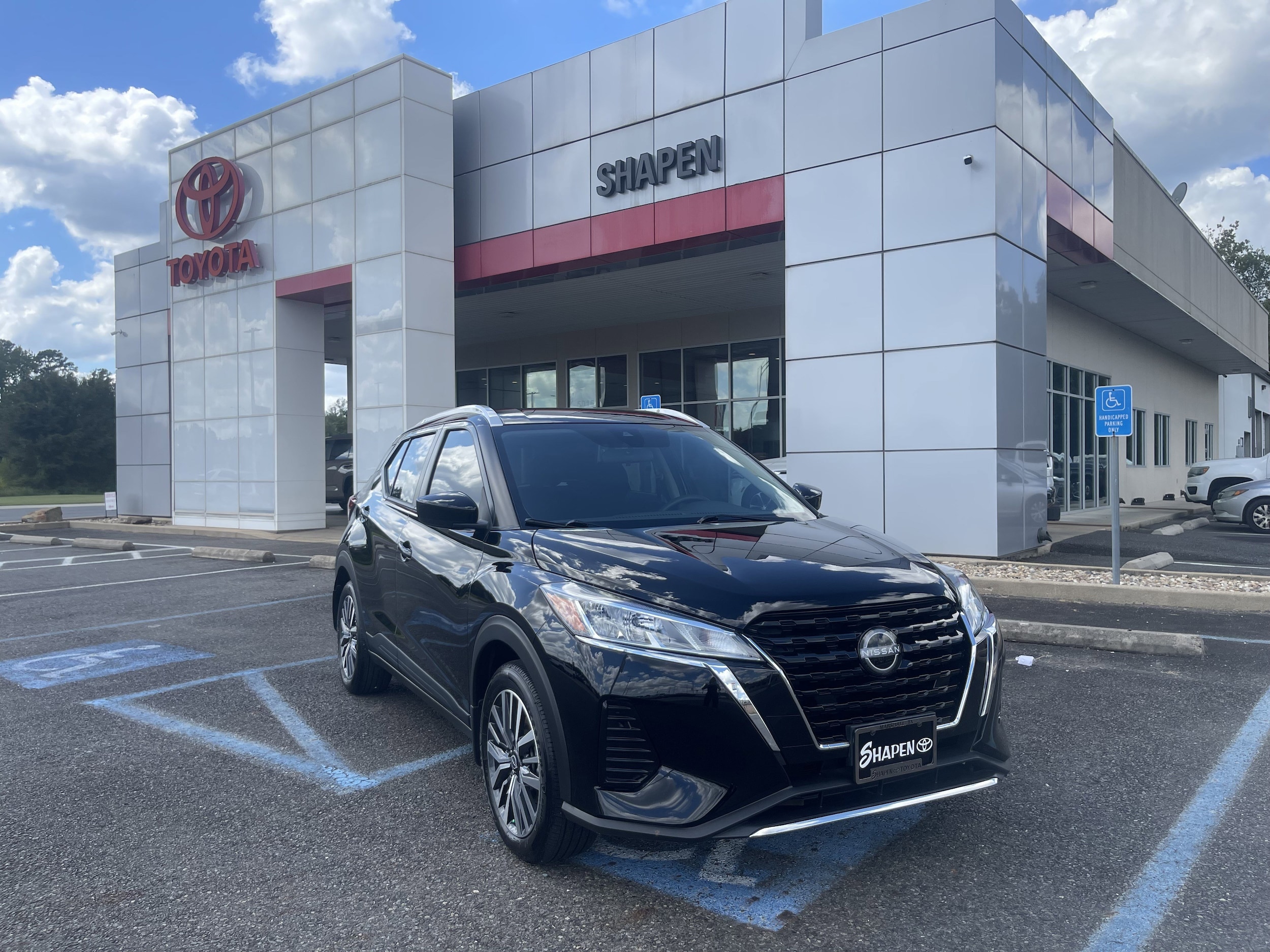 2024 Nissan Kicks SV
