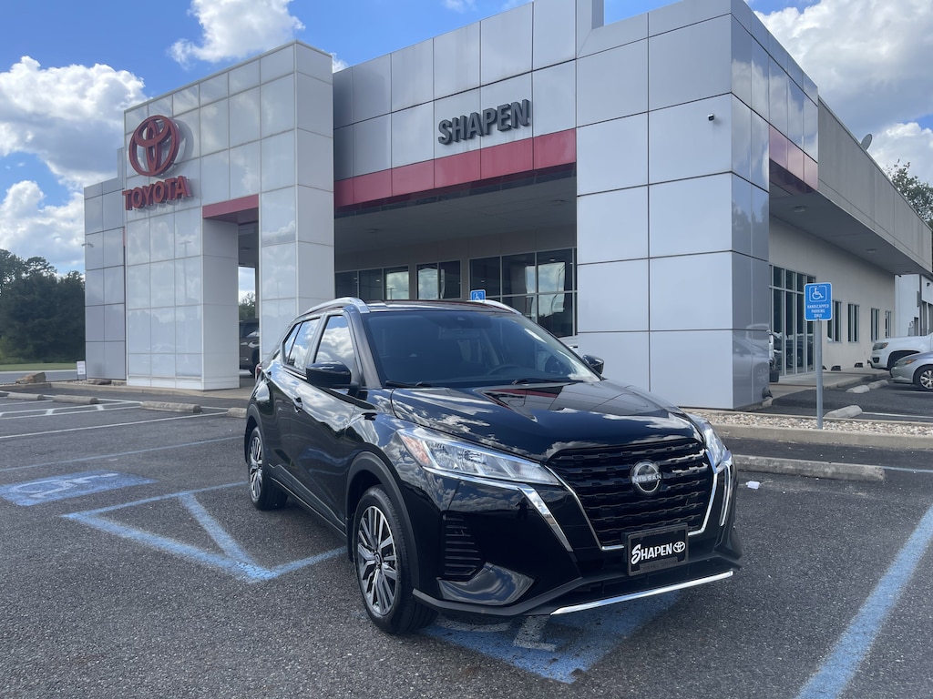Used 2024 Nissan Kicks SV Sport Utility