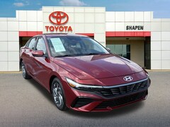 2024 Hyundai Elantra SEL Sedan