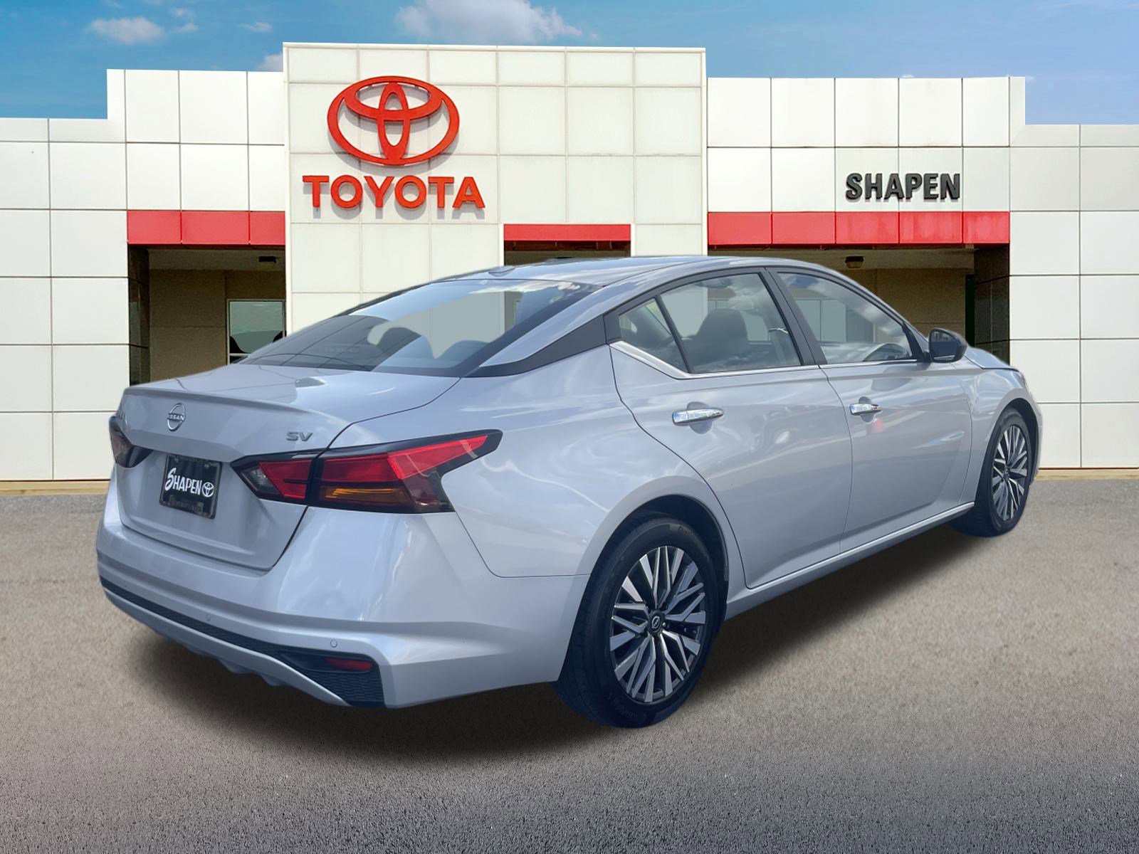 2024 Nissan Altima 2.5 SV photo 2