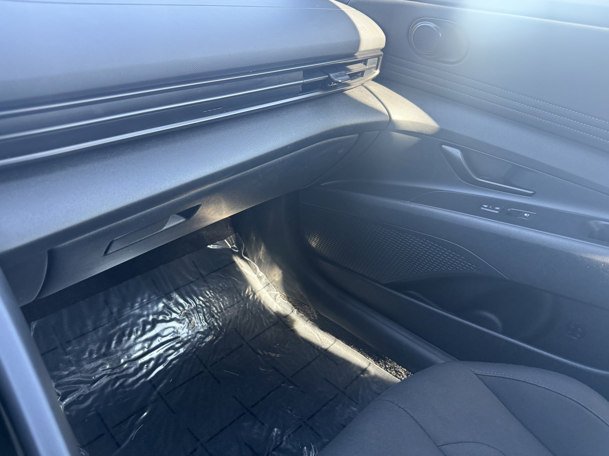 2025 Hyundai Elantra SEL - Photo 21