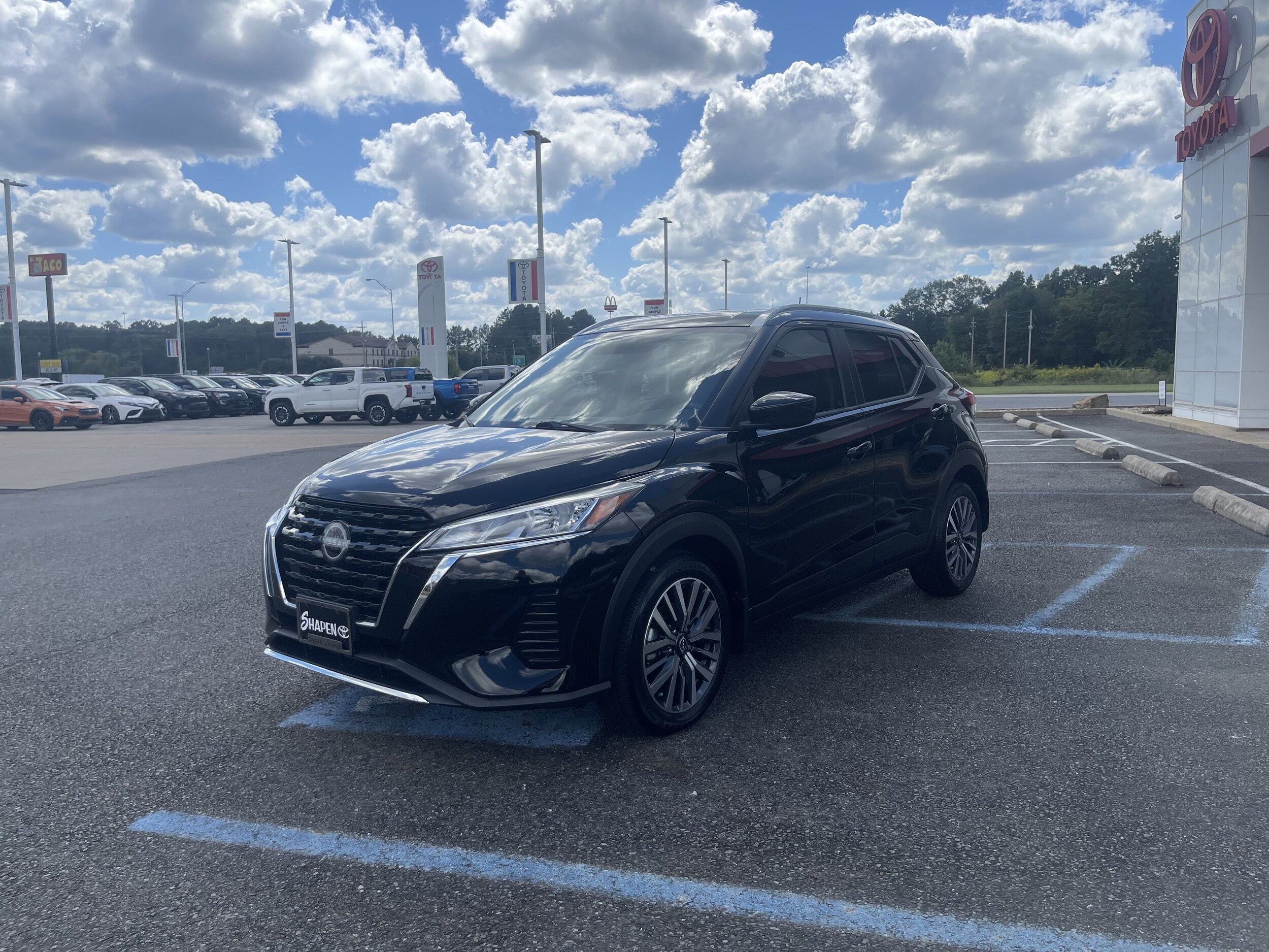 2024 Nissan Kicks SV photo 3