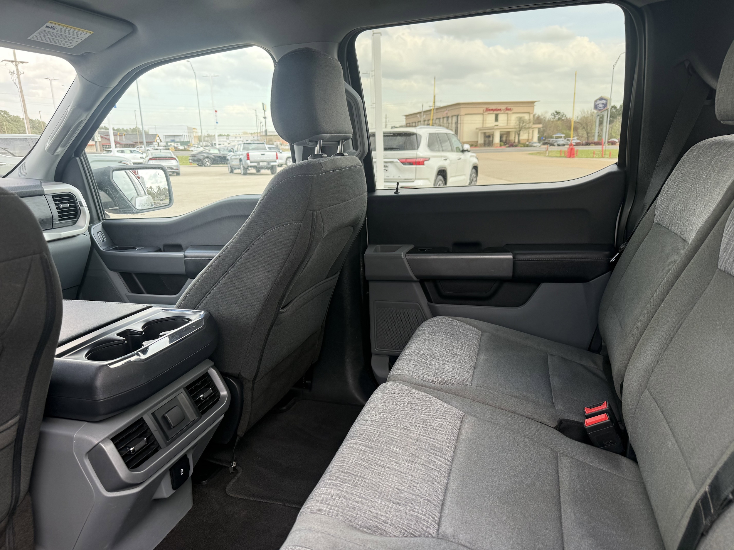 2022 Ford F-150 XLT - Photo 9