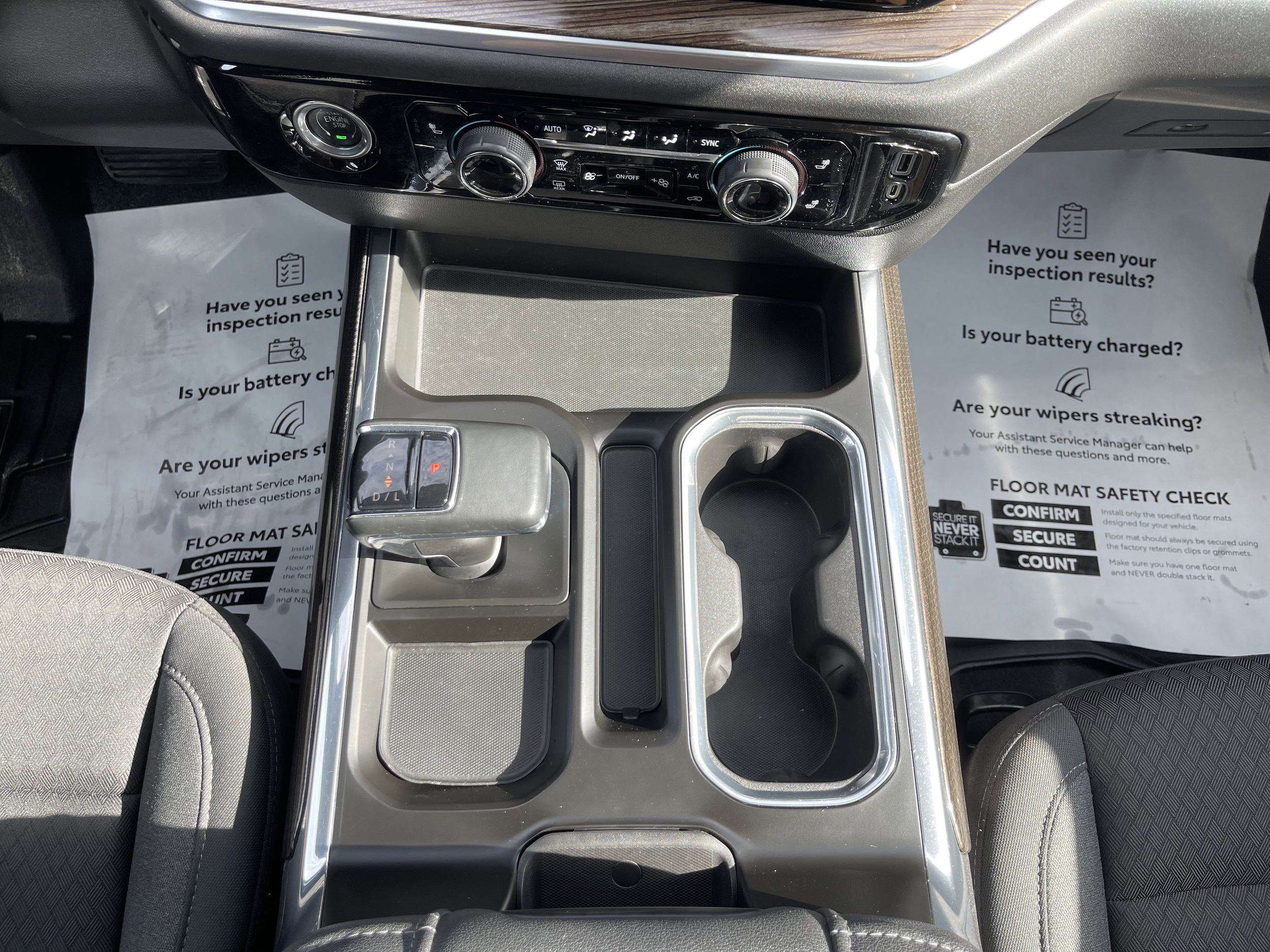 2023 Chevrolet Silverado 1500 RST - Photo 13