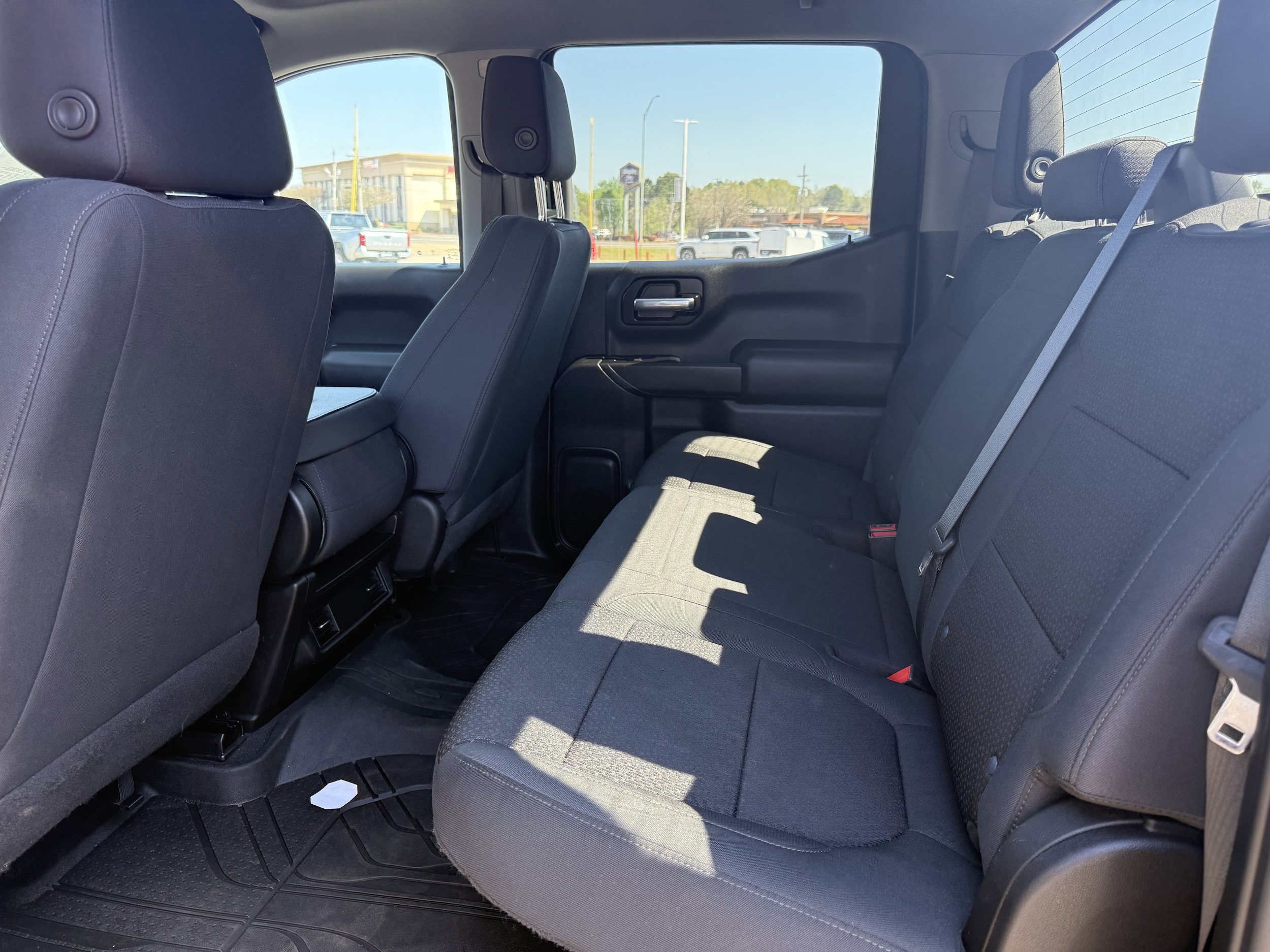 2022 Chevrolet Silverado 1500 Limited Custom - Photo 4