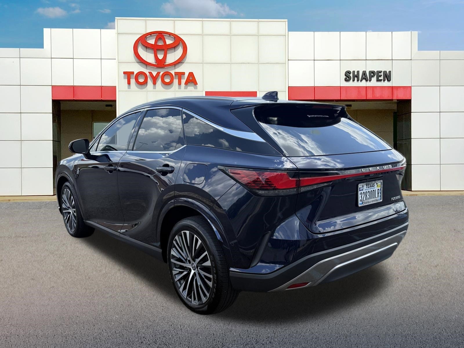 2024 Lexus RX 350 - Photo 3