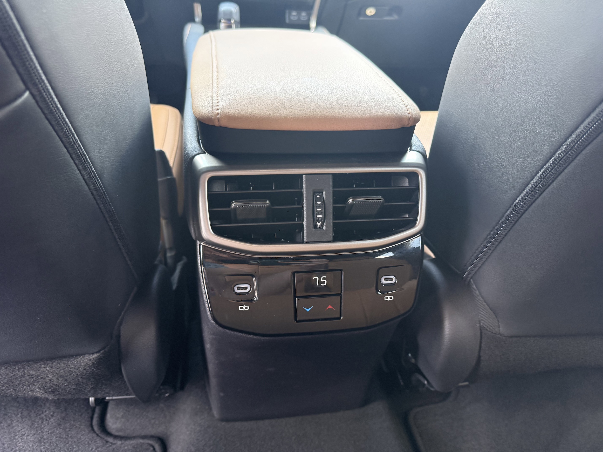 2024 Lexus RX 350 - Photo 12