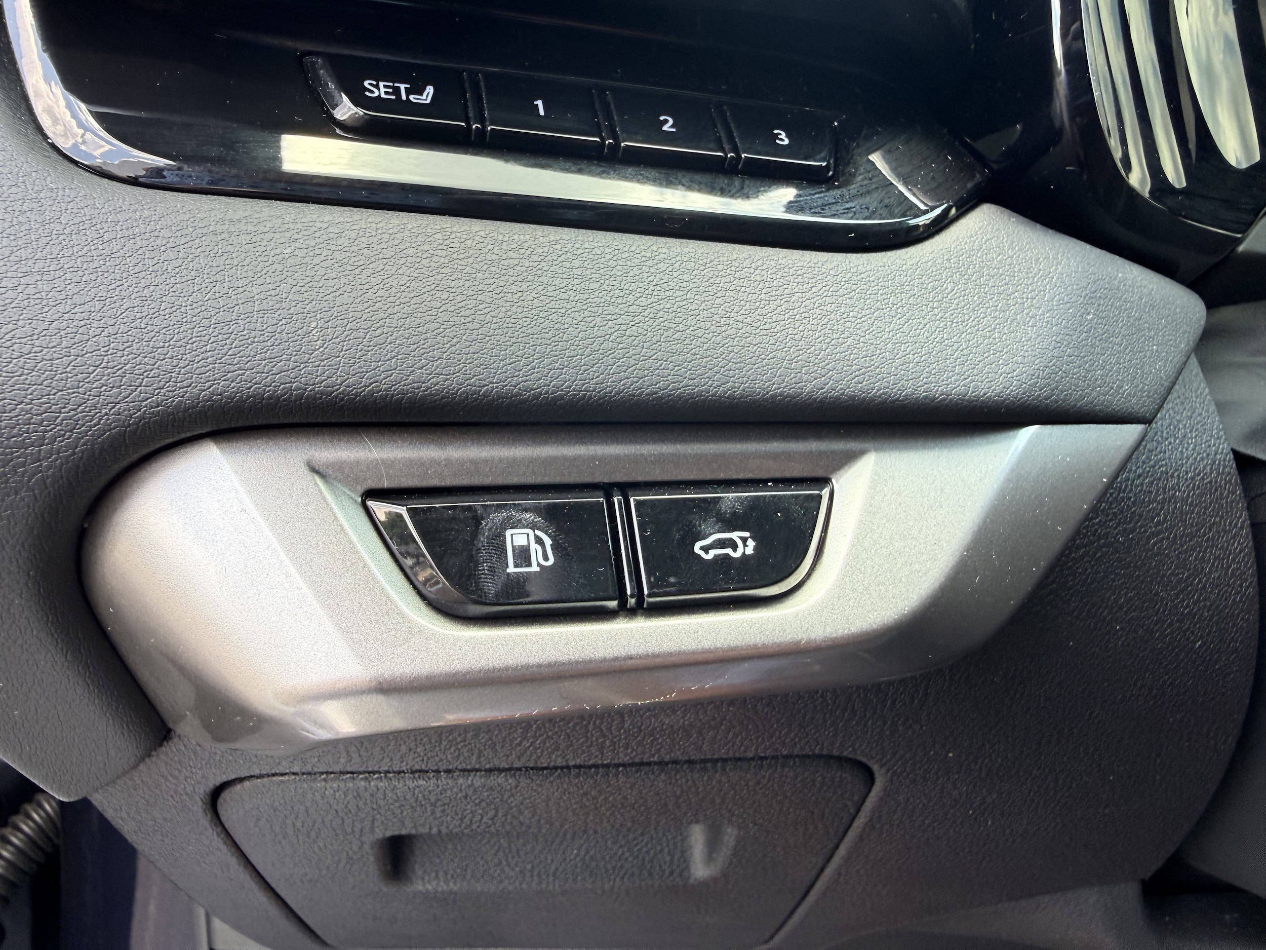 2024 Lexus RX 350 - Photo 17
