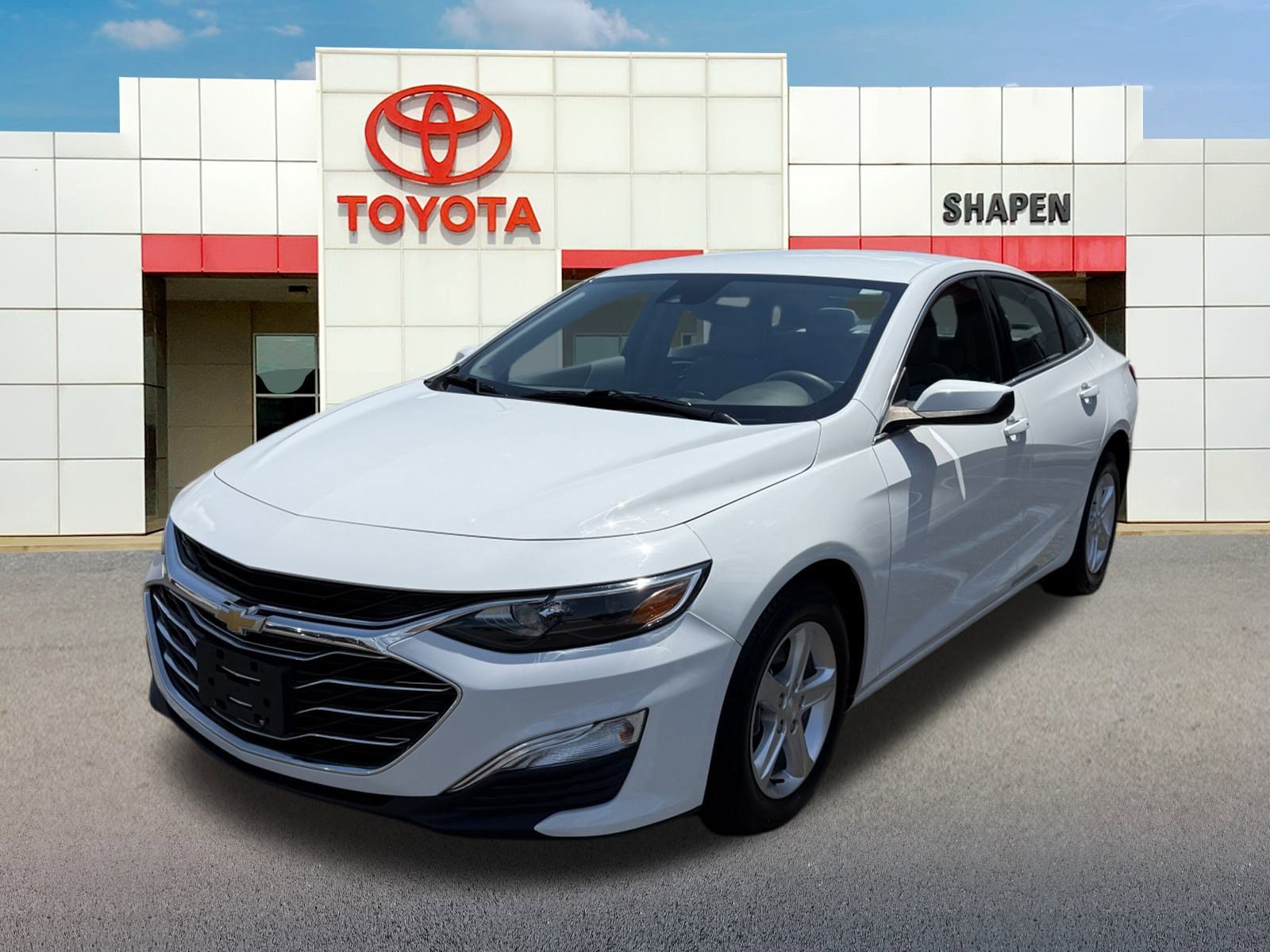 2020 Chevrolet Malibu LS photo 2