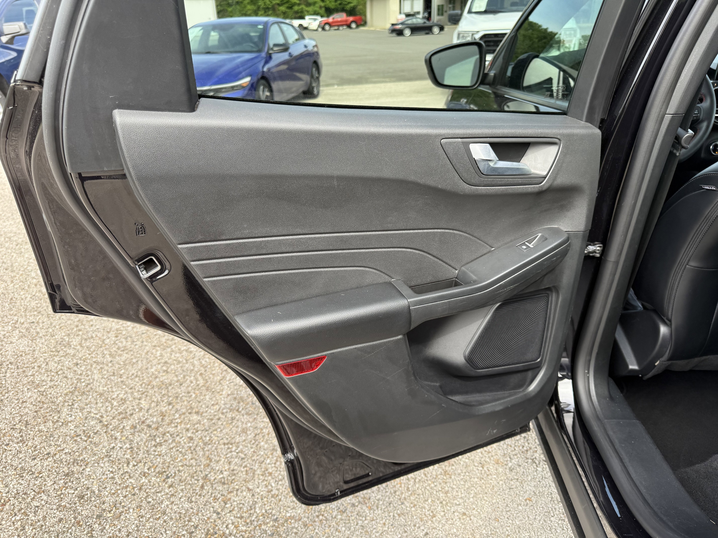 2025 Ford Escape ST-Line Select - Photo 8