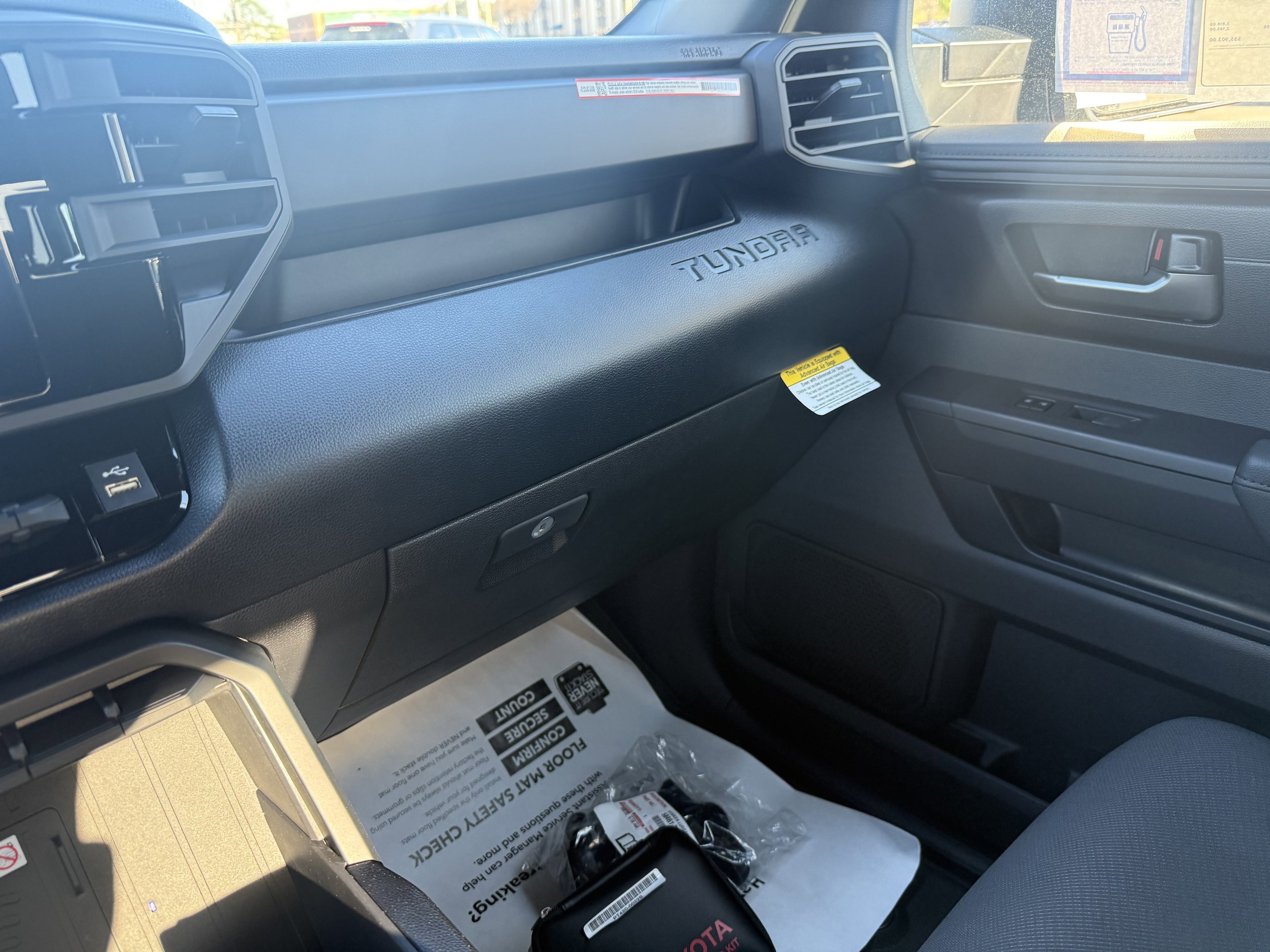 2026 Toyota Tundra SR5 - Photo 22