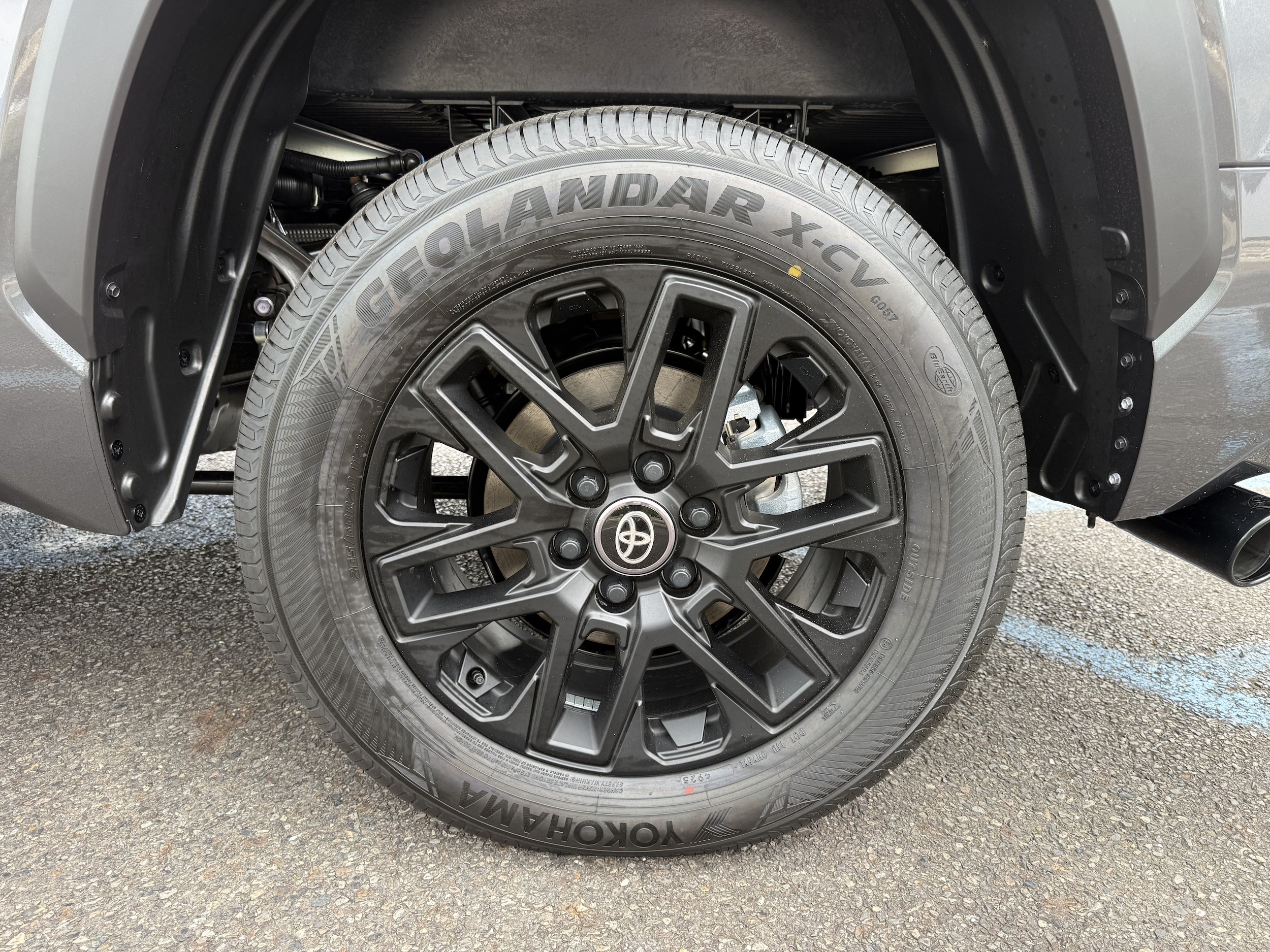 2026 Toyota Tundra Limited - Photo 7