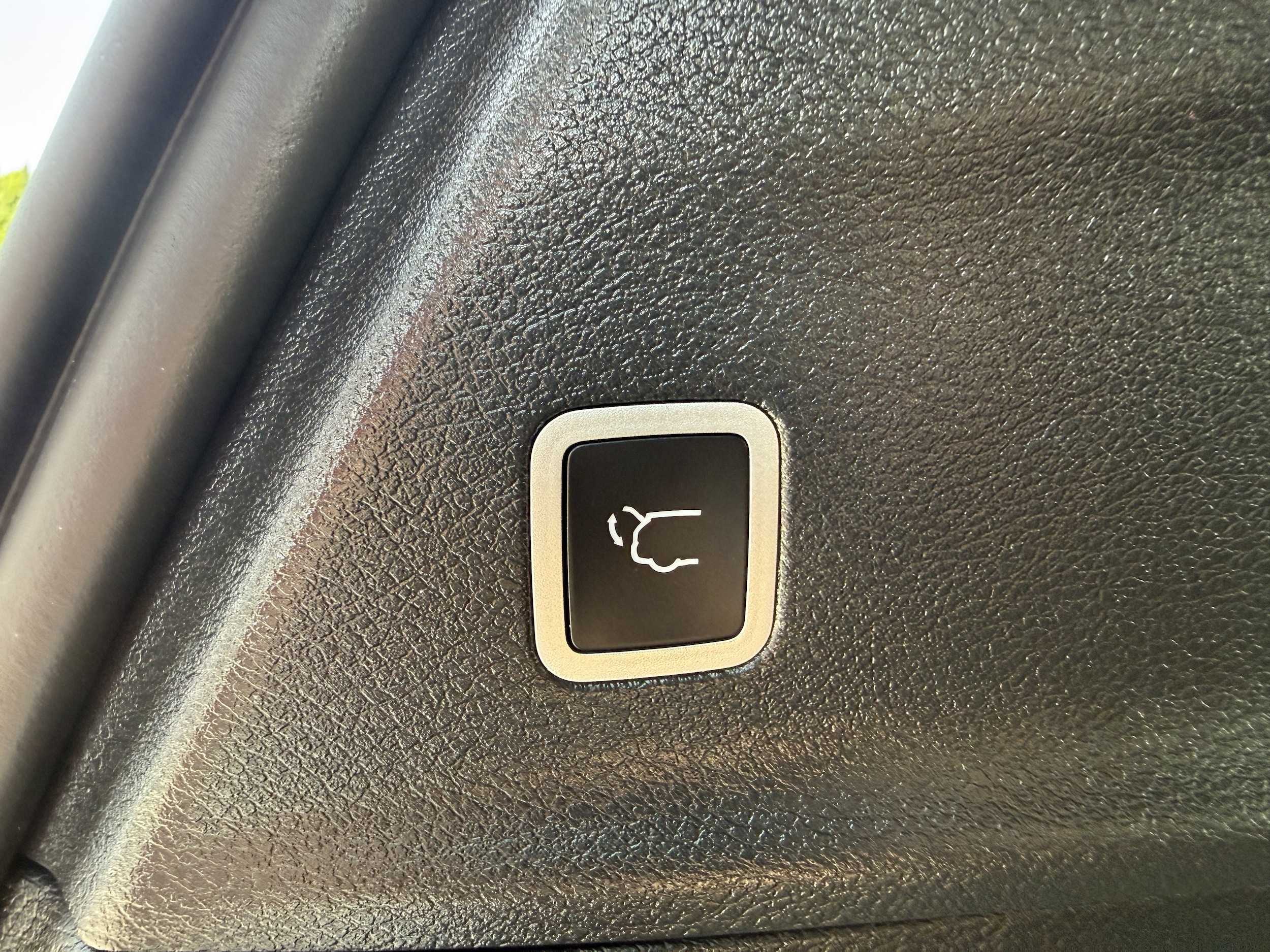 2025 Chrysler Pacifica Limited - Photo 8
