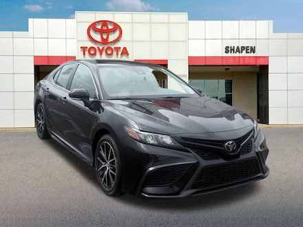 2024 Toyota Camry SE Sedan