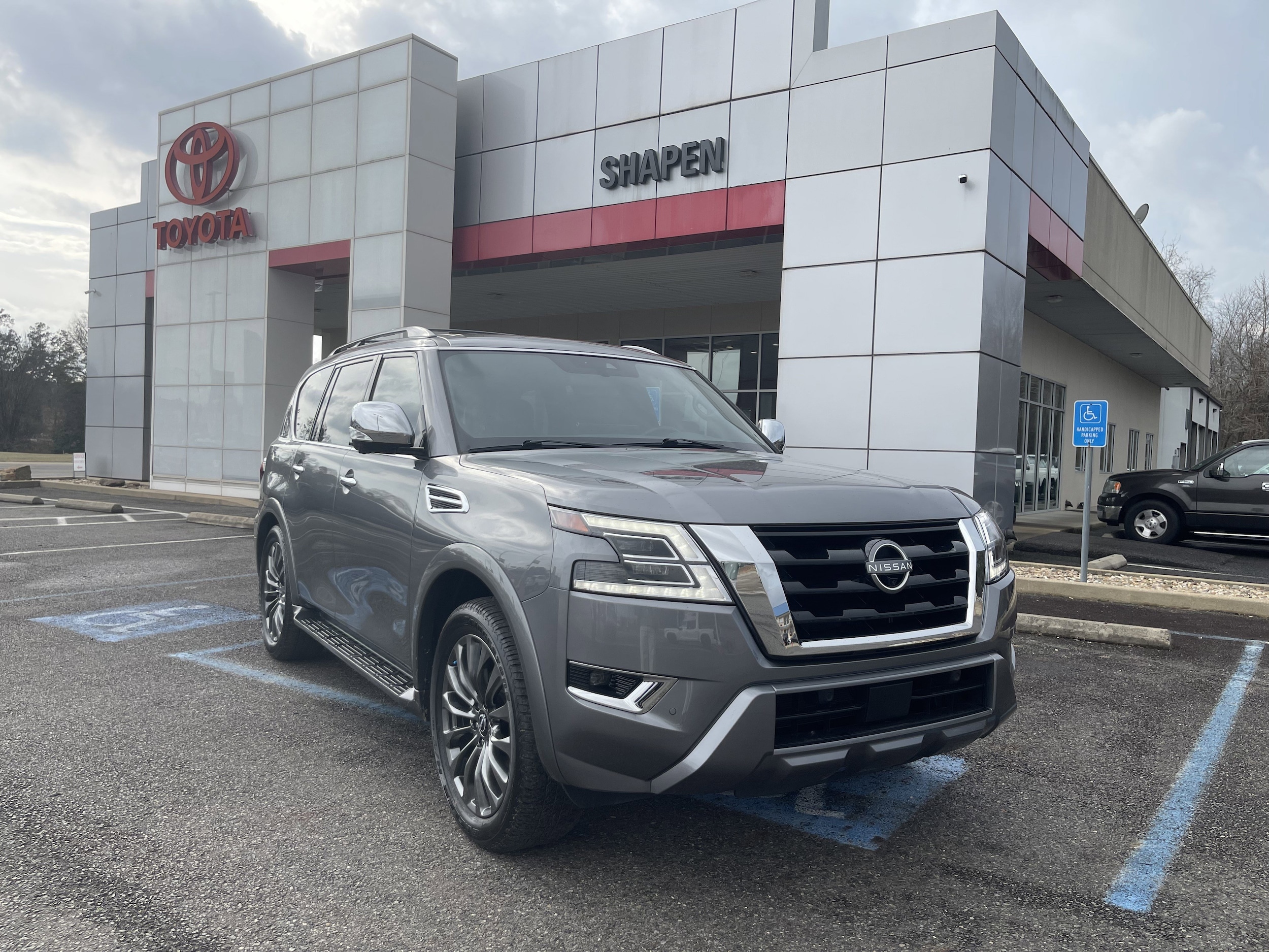 2023 Nissan Armada Platinum