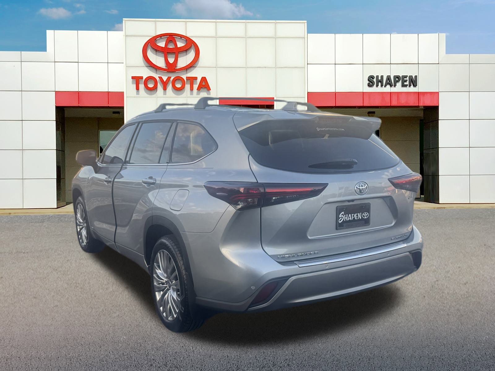 2025 Toyota Highlander Hybrid Platinum photo 4