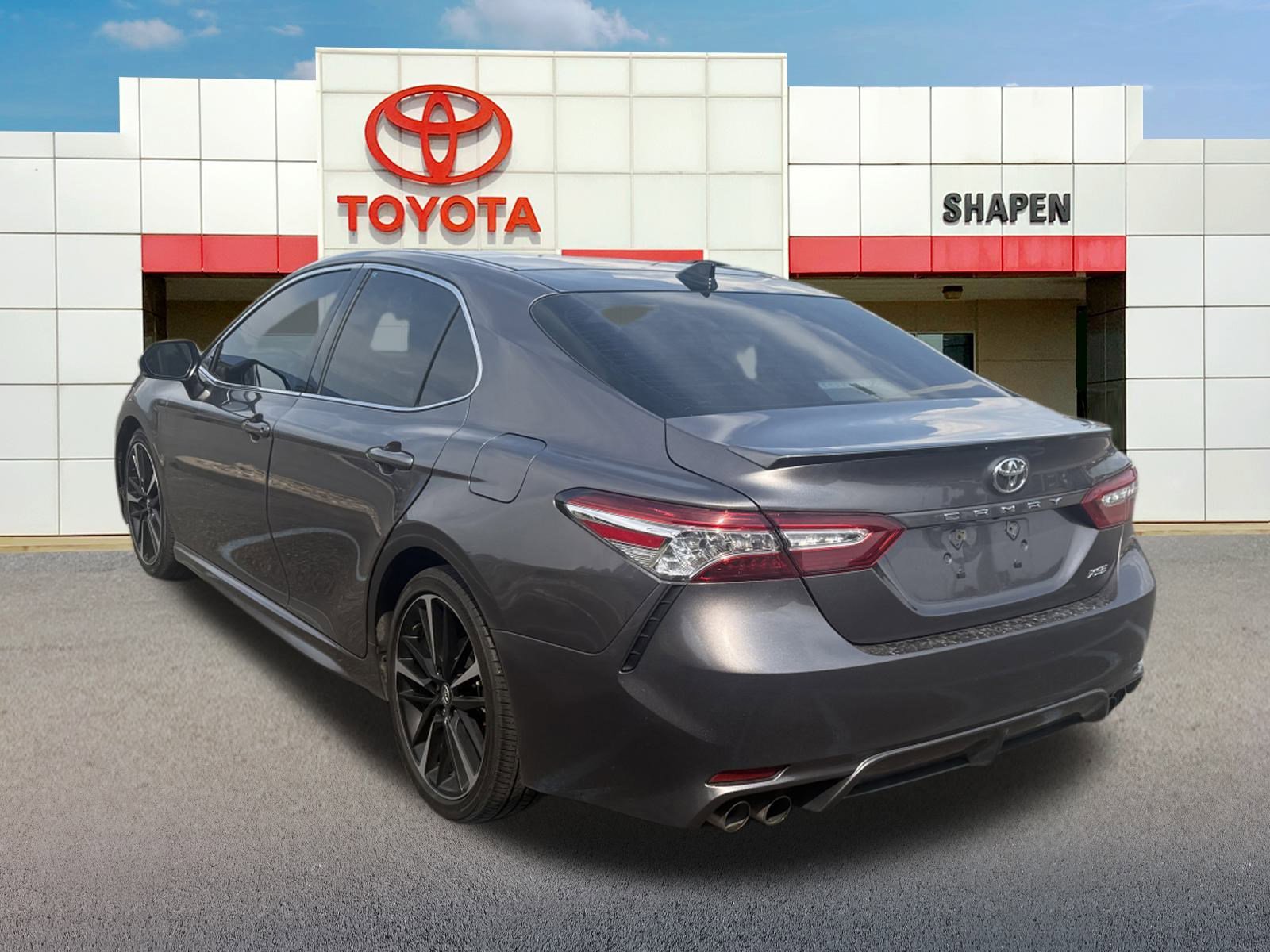 2020 Toyota Camry XSE photo 4