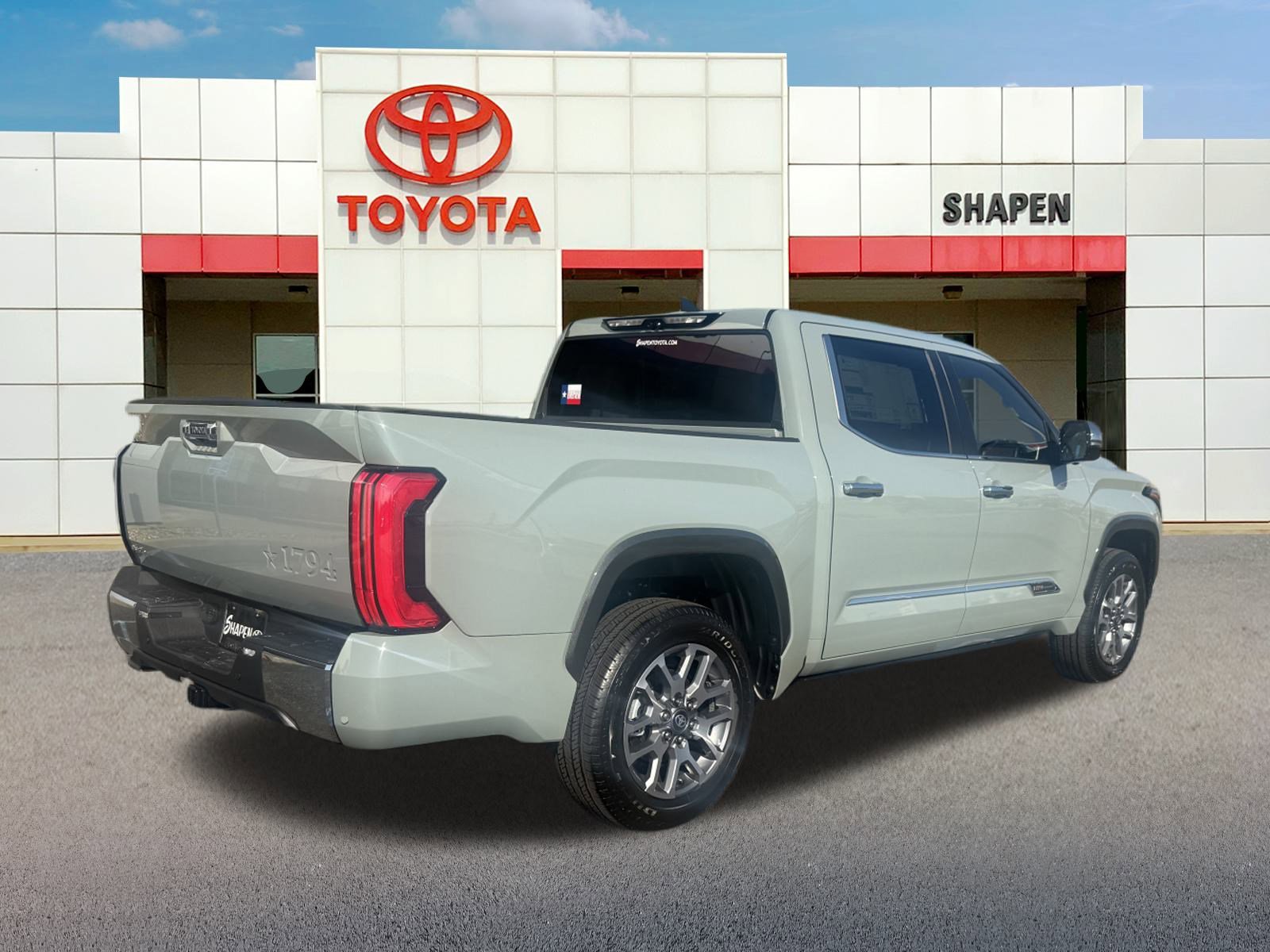 2026 Toyota Tundra 1794 Edition photo 2