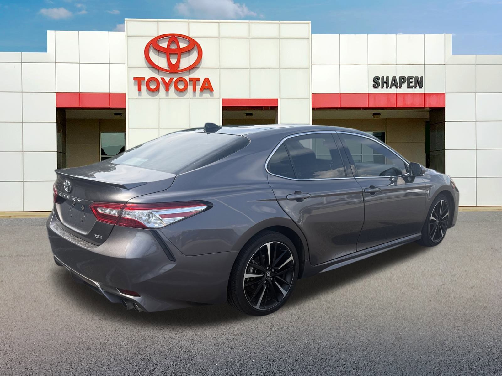 2020 Toyota Camry XSE photo 2
