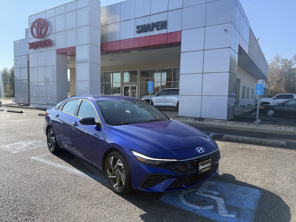 Used 2025 Hyundai Elantra SEL Sport Sedan