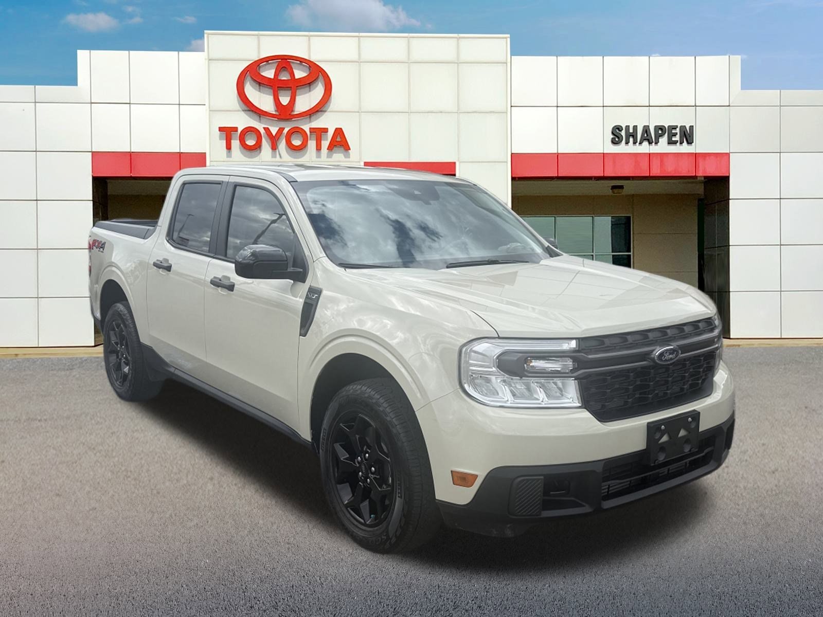 2024 Ford Maverick XLT's photo