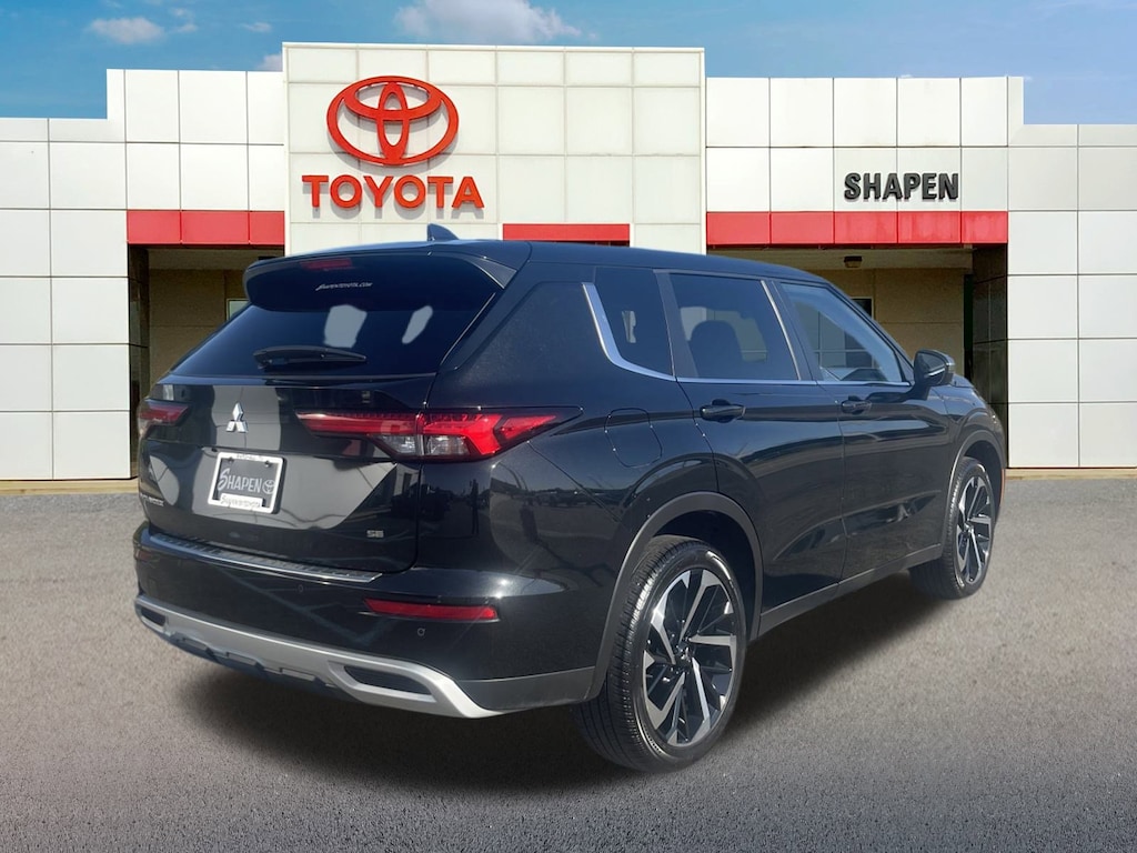 Used 2024 Mitsubishi Outlander SE Black Edition Sport Utility