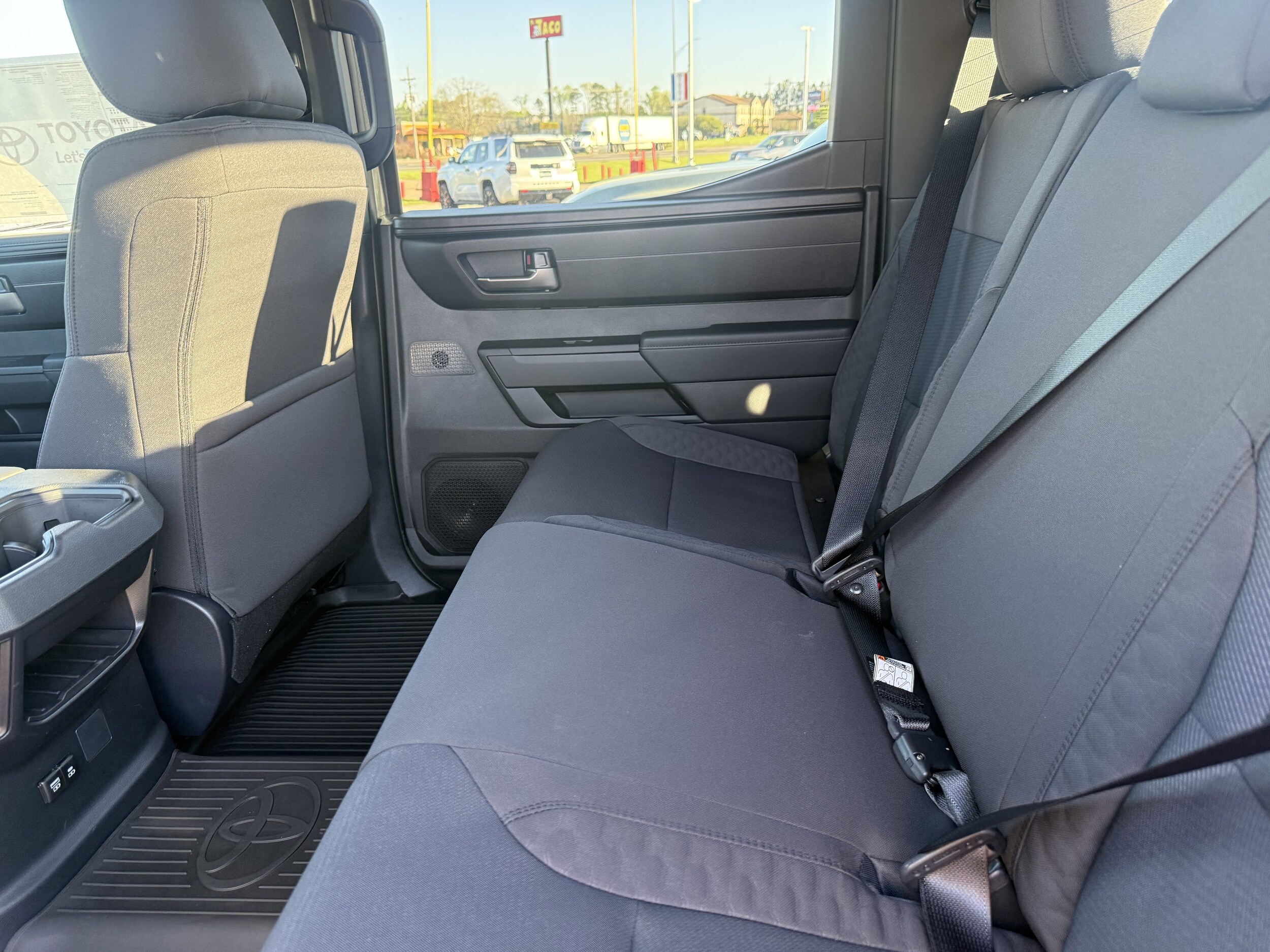 2026 Toyota Tundra SR5 - Photo 8