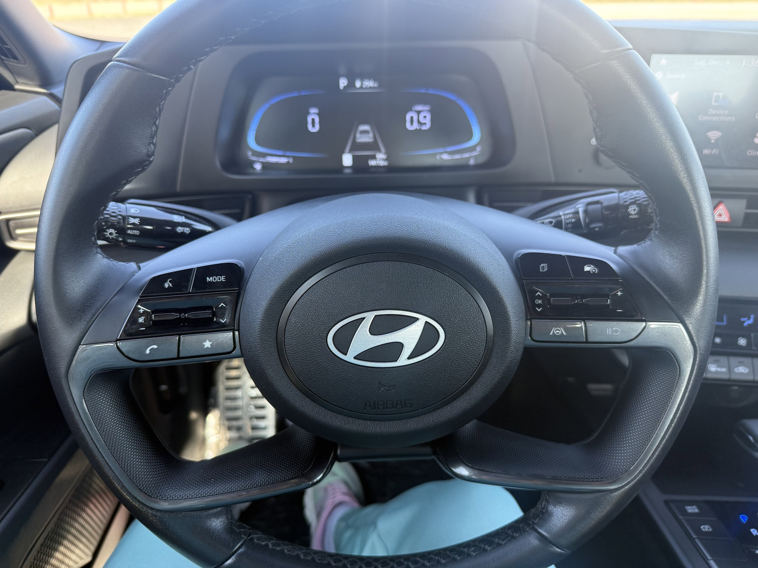 2025 Hyundai Elantra SEL - Photo 16