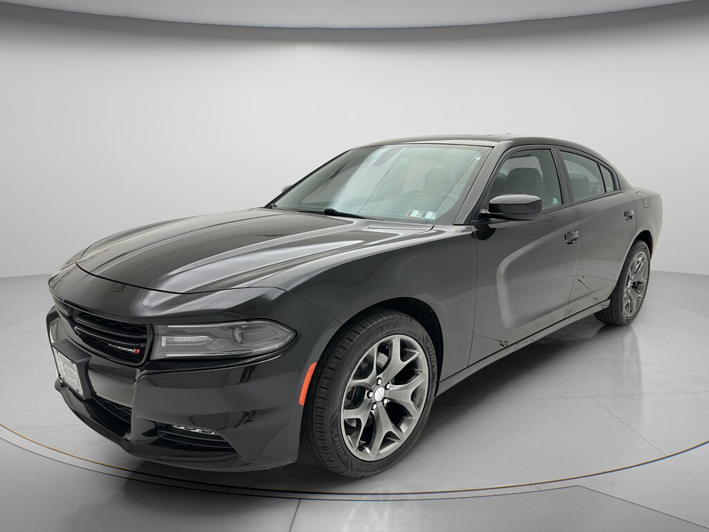 Used 2015 Dodge Charger SXT Sedan