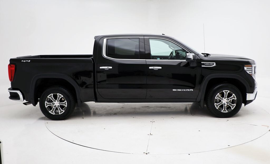 Used 2025 GMC Sierra 1500 SLT Truck