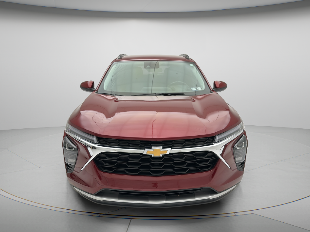Used 2025 Chevrolet Trax LT SUV