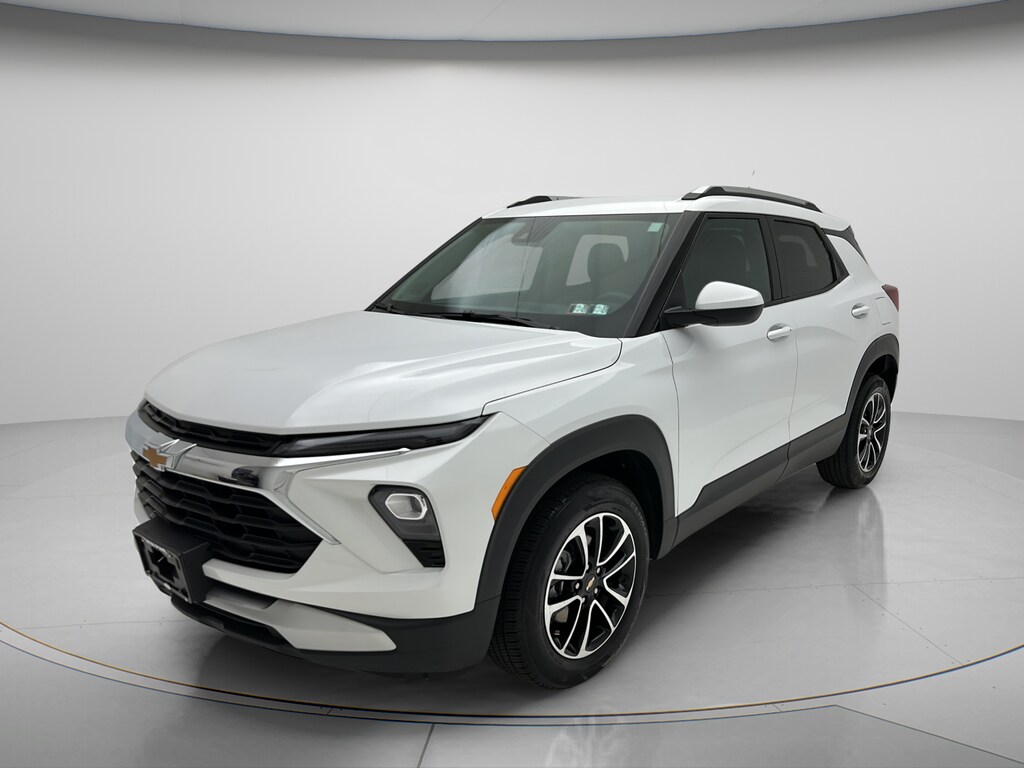 Used 2025 Chevrolet Trailblazer LT SUV
