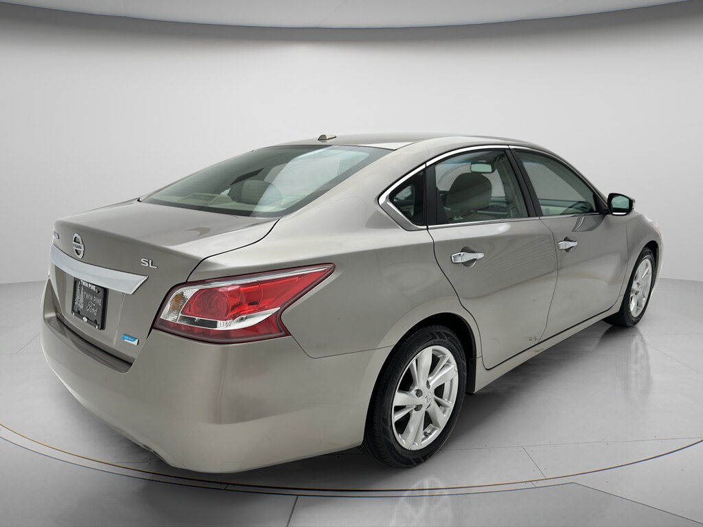 Used 2013 Nissan Altima 2.5 SL Sedan
